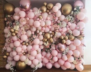Aranjamente masa baloane, decoratiuni din baloane, baloane heliu